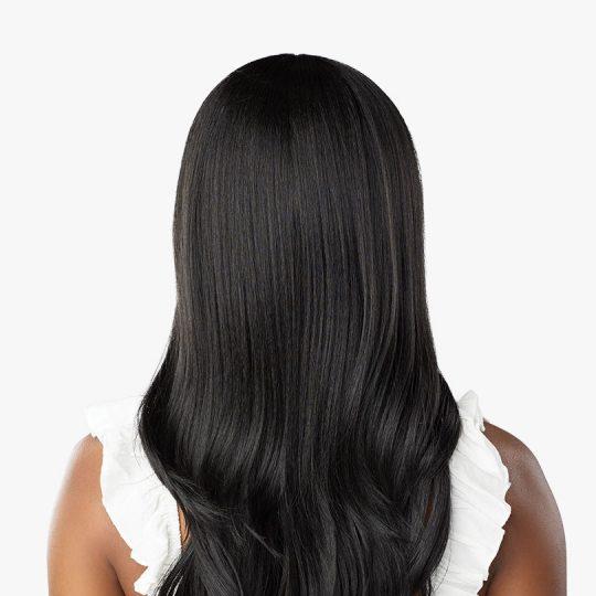 femme noire perruque longue  cheveux noirs vue de dos