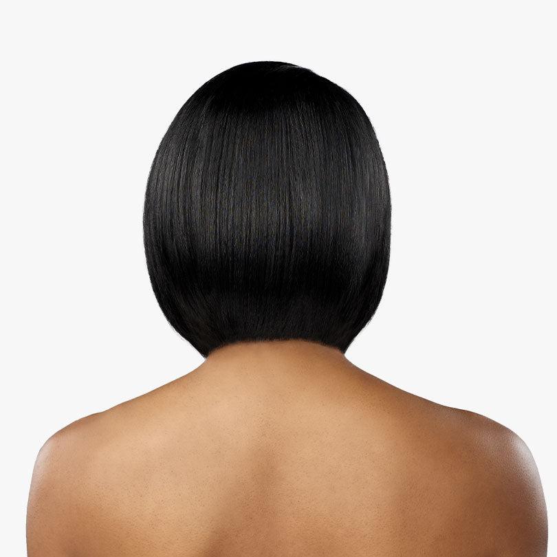 femme noire perruque courte carré cheveux noirs vue de dos